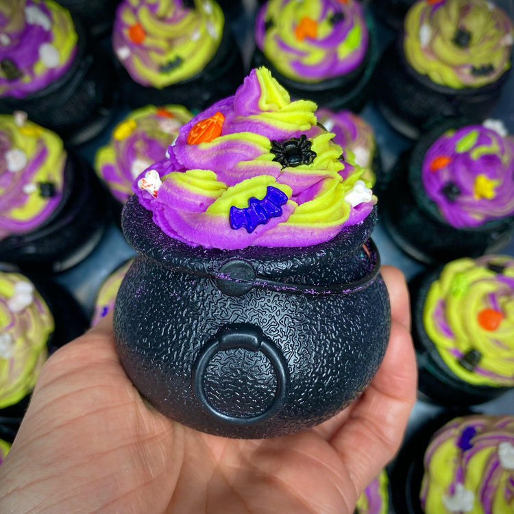 Cauldron Concoction Bath Bomb + Bubble Bar - Witchy Washy Bath ®